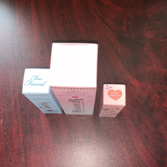 Too Faced Makeup Set - Picture 2 of 2